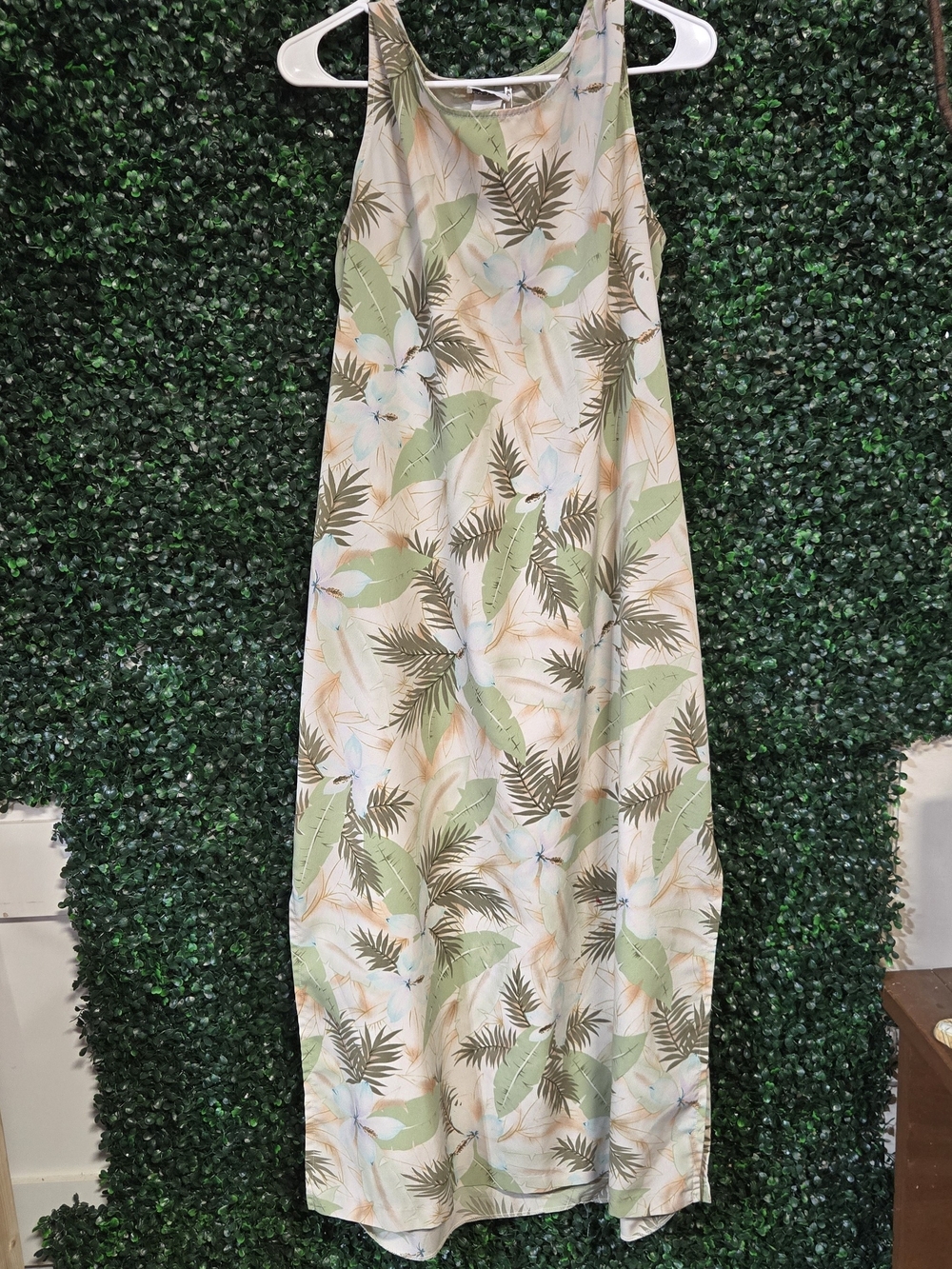 BonWorth Tropical Leaf Print Maxi in Green & Cream